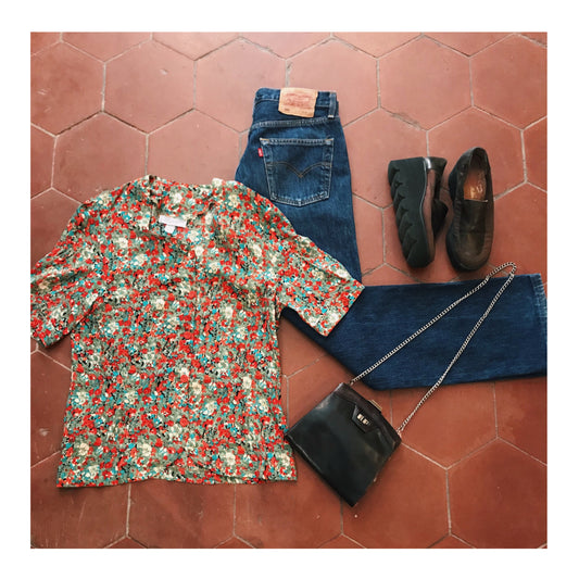 Idée de look vintage. A retrouver sur la friperie en ligne ou en boutique vintage à Bordeaux.