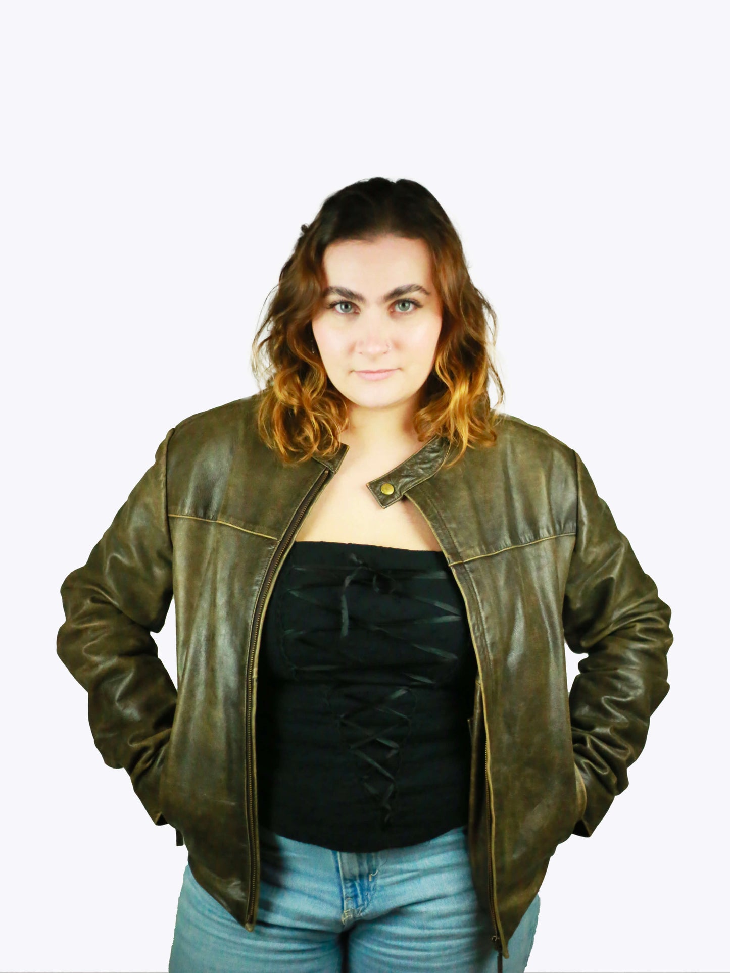 Veste cuir patinée marron portée