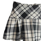 Canaille Vintage vous propose une pièce vintage sélectionnée avec soin.
Une courte jupe à motif tartan noir et blanc. Cette jupe est en taille 38.
Cette pièce vintage est à retrouver dans notre friperie au 39 rue des Bahutiers dans le centre-ville de Bordeaux ou sur le site internet : www.canaillevintage.com